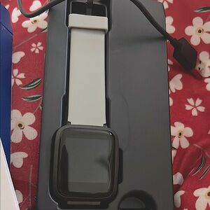 Black Smartwatch with grey Band. NIB